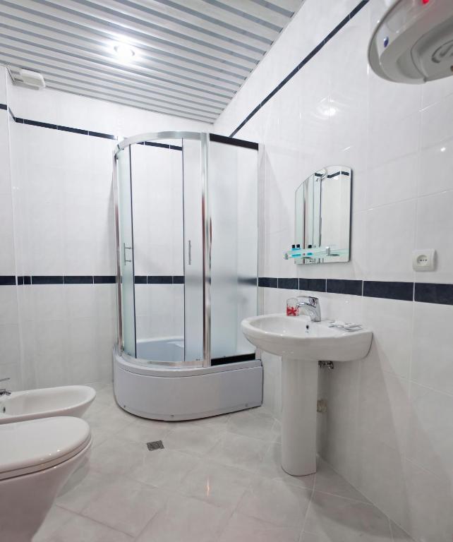 Astoria Hotel Tbilisi Phòng bức ảnh