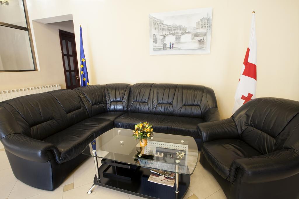 Astoria Hotel Tbilisi Ngoại thất bức ảnh