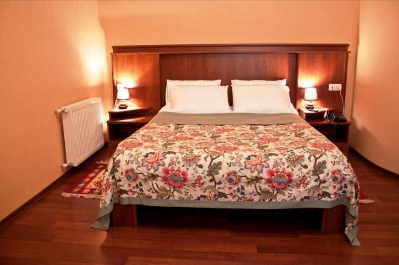 Astoria Hotel Tbilisi Ngoại thất bức ảnh