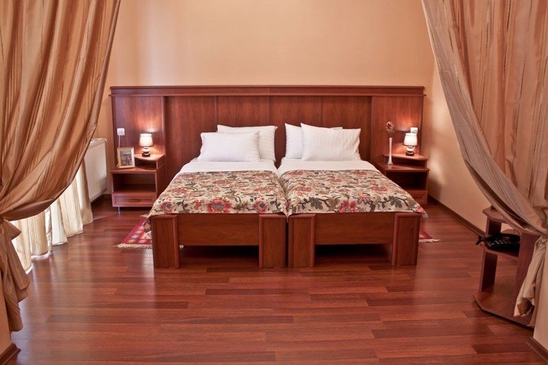 Astoria Hotel Tbilisi Ngoại thất bức ảnh